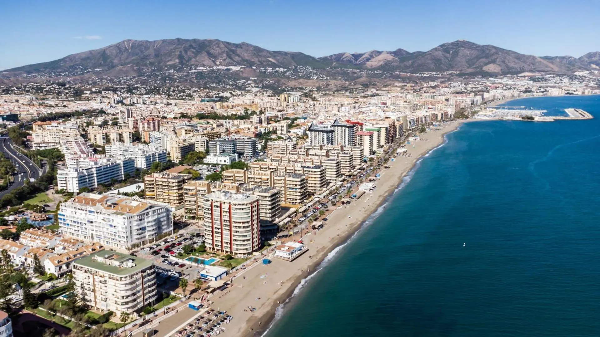2 Habitaciones Y 2 Banos, Vista Lateral Mar Sofia 2 By Sur Suites Fuengirola 0*,  İspanya