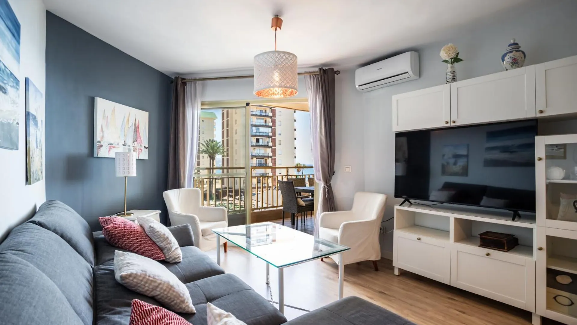 2 Habitaciones Y 2 Banos, Vista Lateral Mar Sofia 2 By Sur Suites Fuengirola İspanya